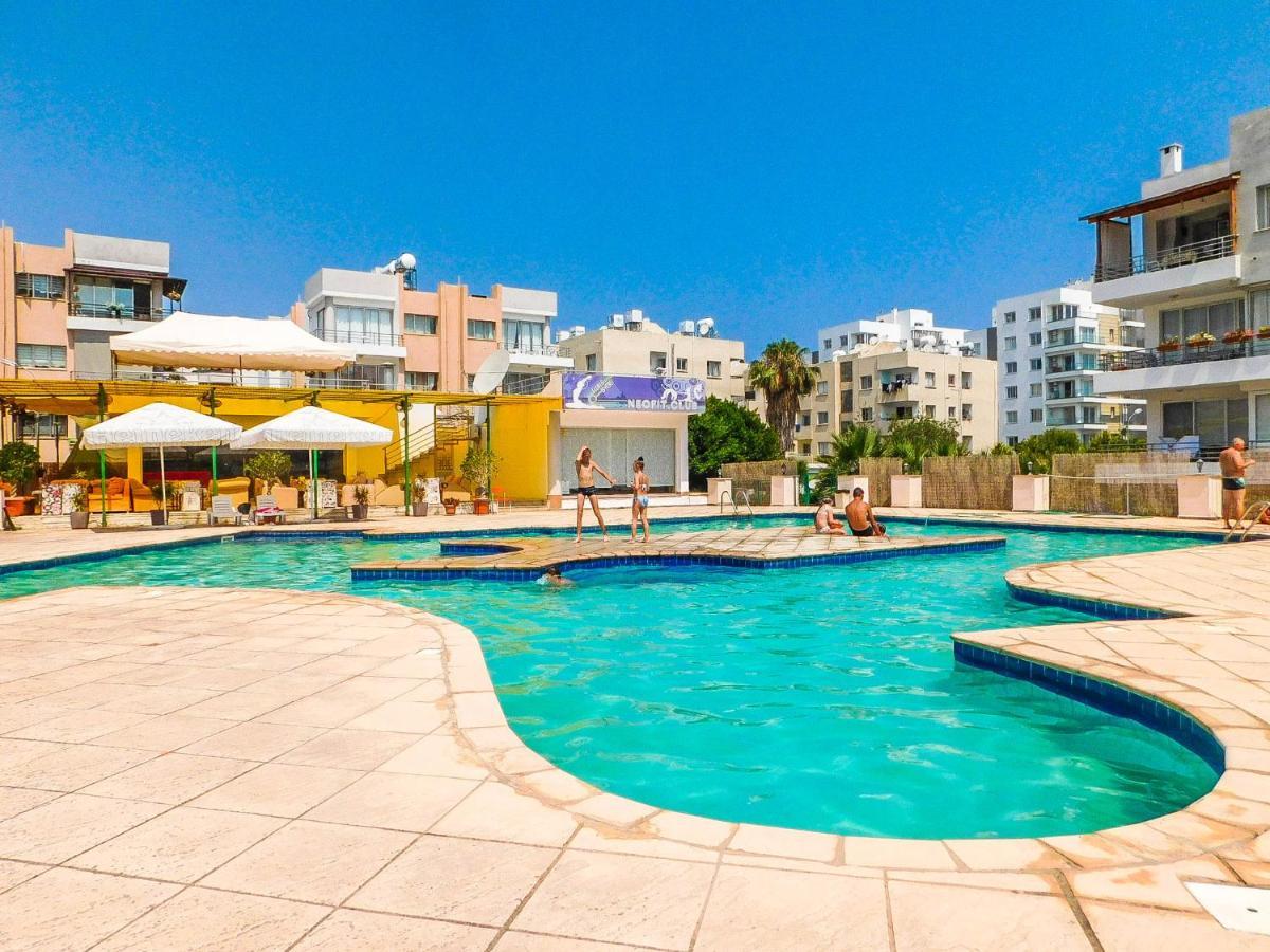 Rix Apartments Kyrenia  Exterior foto